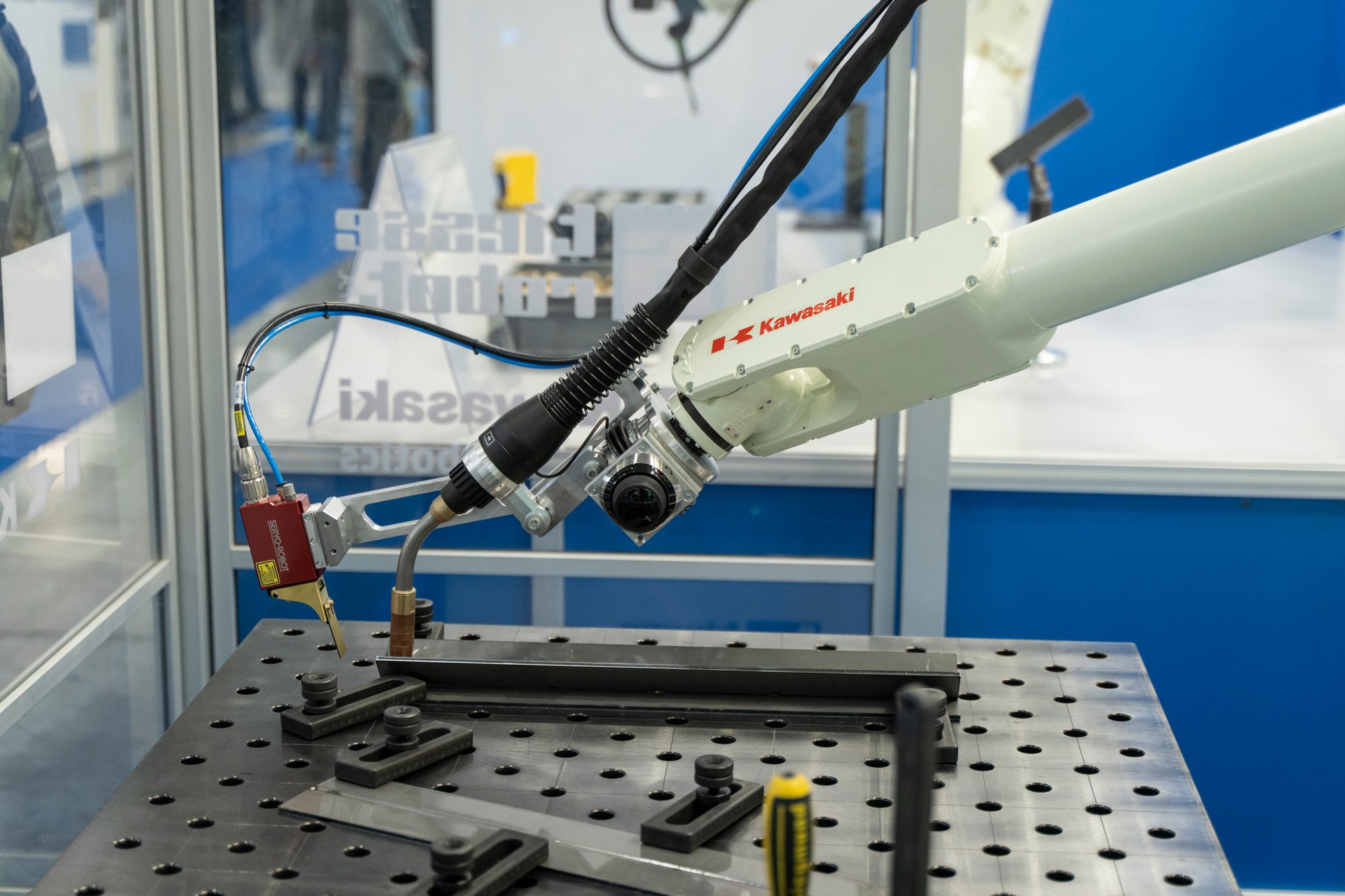 TiesseRobot-robot industriale
